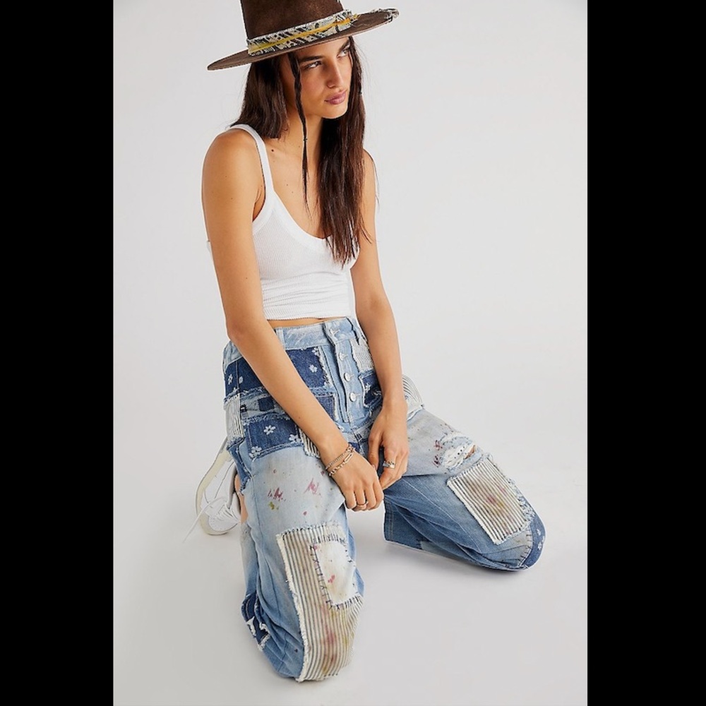 Free People Azalea Patchwork Blue Jeans size 29 Blue Daisy Bandanna